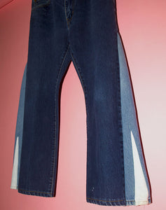 3 TONE FLARED JEANS