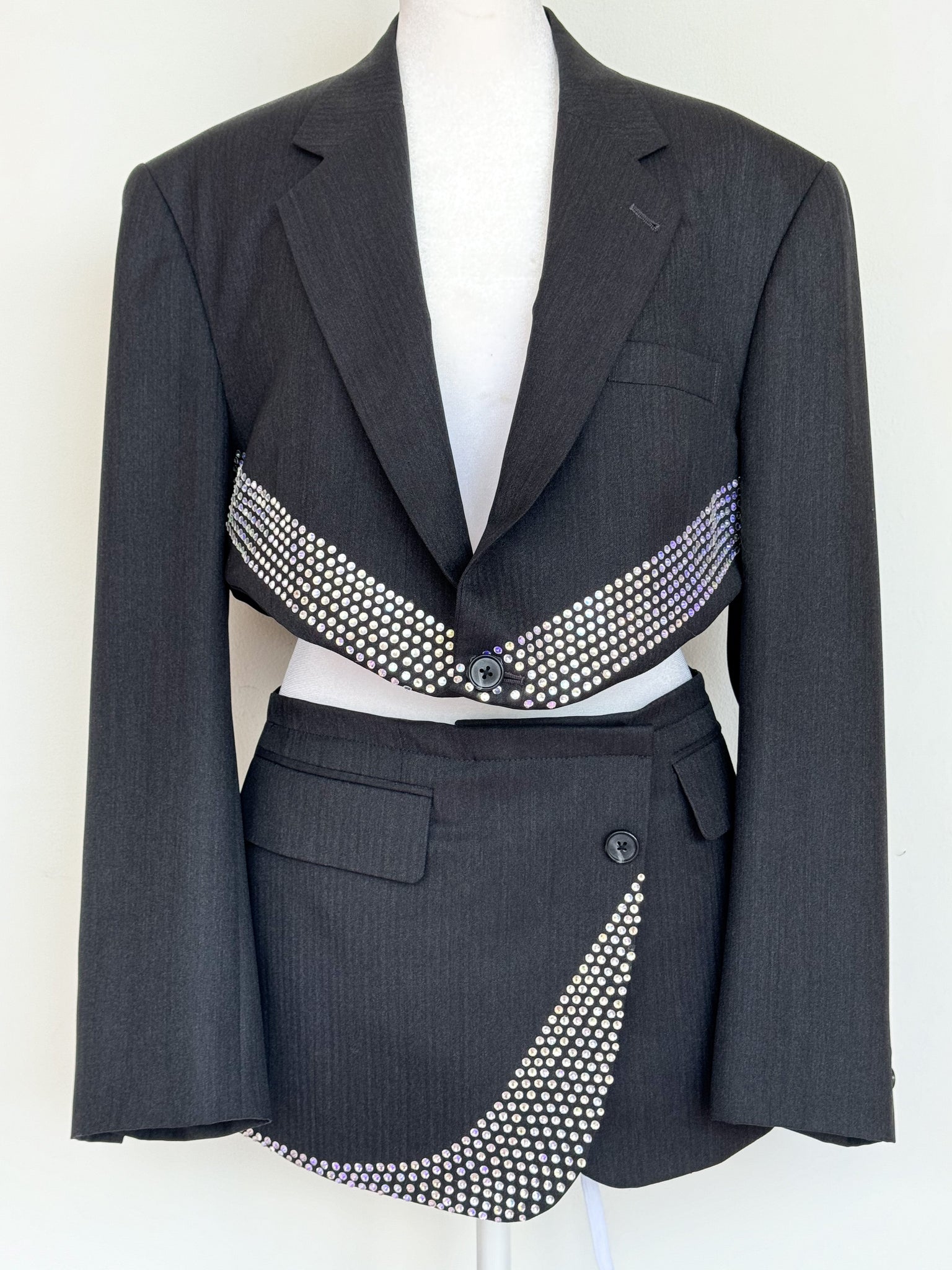 CRYSTAL SUIT
