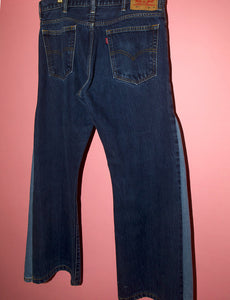 3 TONE FLARED JEANS