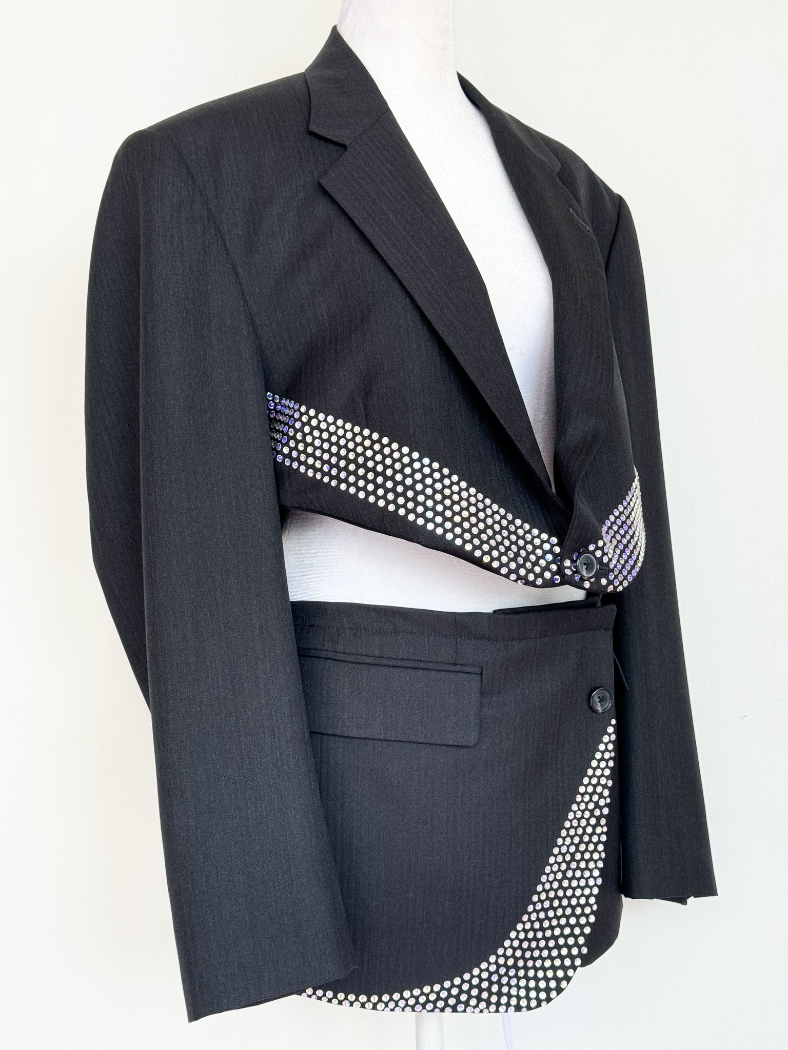 CRYSTAL SUIT