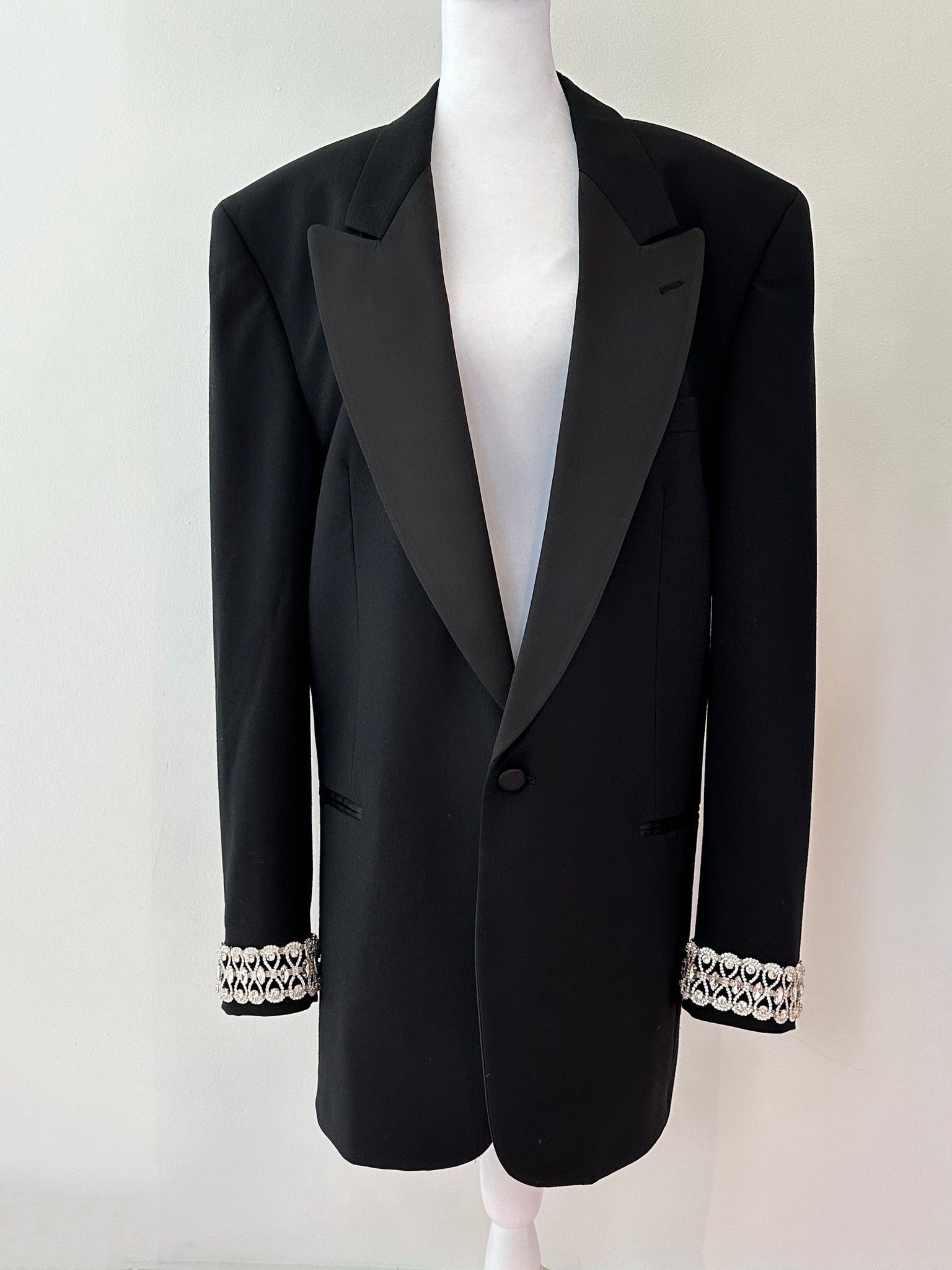 LONG BLACK CRYSTAL CUFF BLAZER